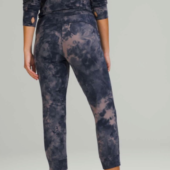 Lululemon Ready to Rulu Jogger Crop Diamond Dye Lunar Rock True Navy Size 4